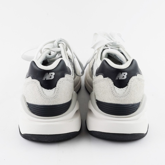 New Balance Mens 57/40 Sneakers M5740HCE in Gray / Black - Picture 6 of 7